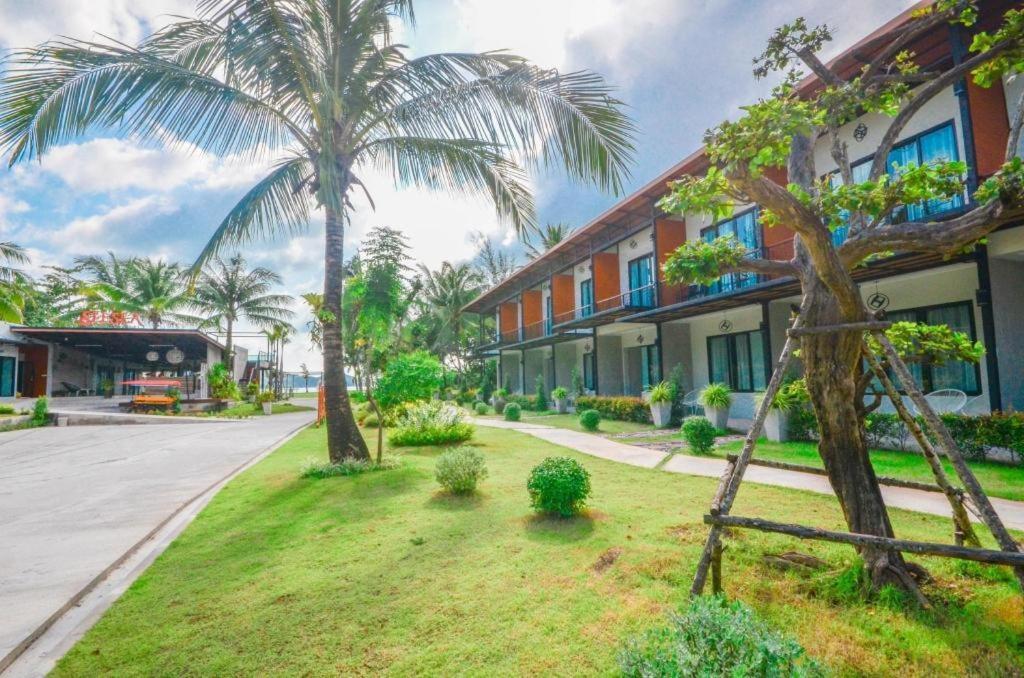 Seesea Resort Сатун Екстериор снимка