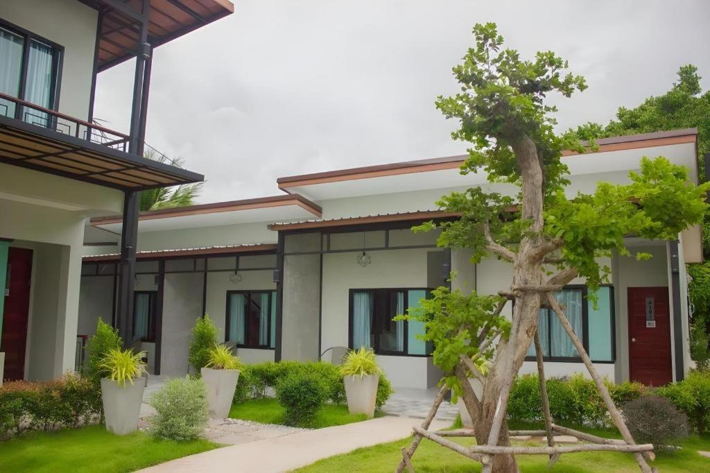 Seesea Resort Сатун Екстериор снимка